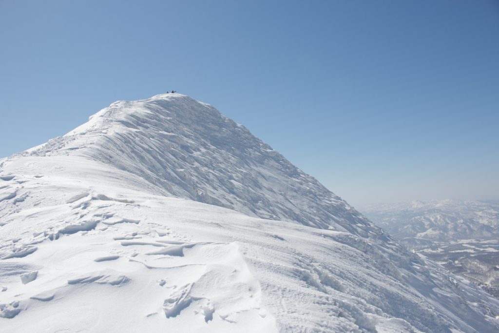 Narty w Japonii: zimowa przygoda w Niseko